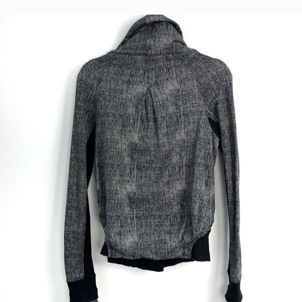Lululemon To Class Jacket - Picture 2 of 15